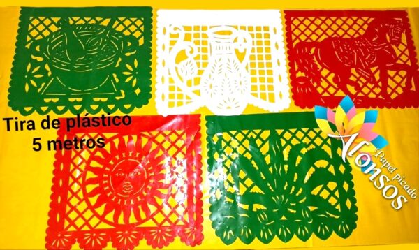 ENRAMADA NOCHE MEXICANA TRICOLOR PLASTICO 5 MTS.